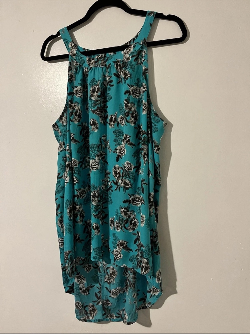 torrid Teal Floral High-Low Tank - Picture 2 of 7